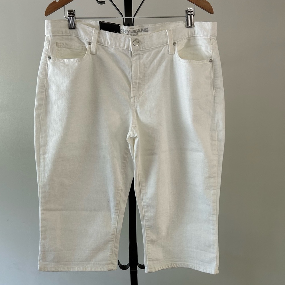 DKNY Jeans Ludlow Shorts, Size 14.